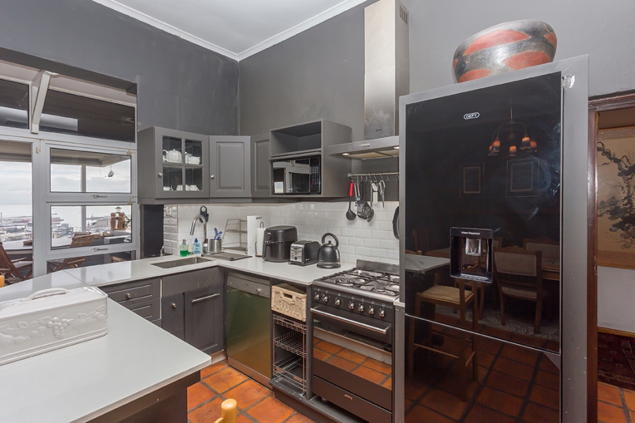3 Bedroom Property for Sale in Green Point Western Cape